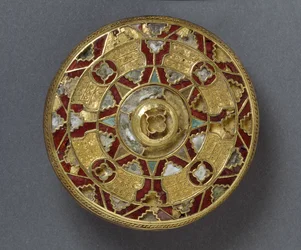 Broche à disque ornée de bijoux, de Sarre, Kent, anglo-saxon